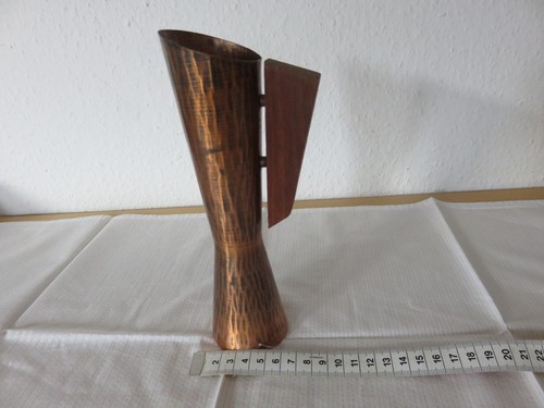 Kupfervase mit holzgriff - mit,